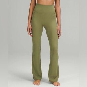 Lululemon Groove Super-High-Rise Flared Pant Nulu 6